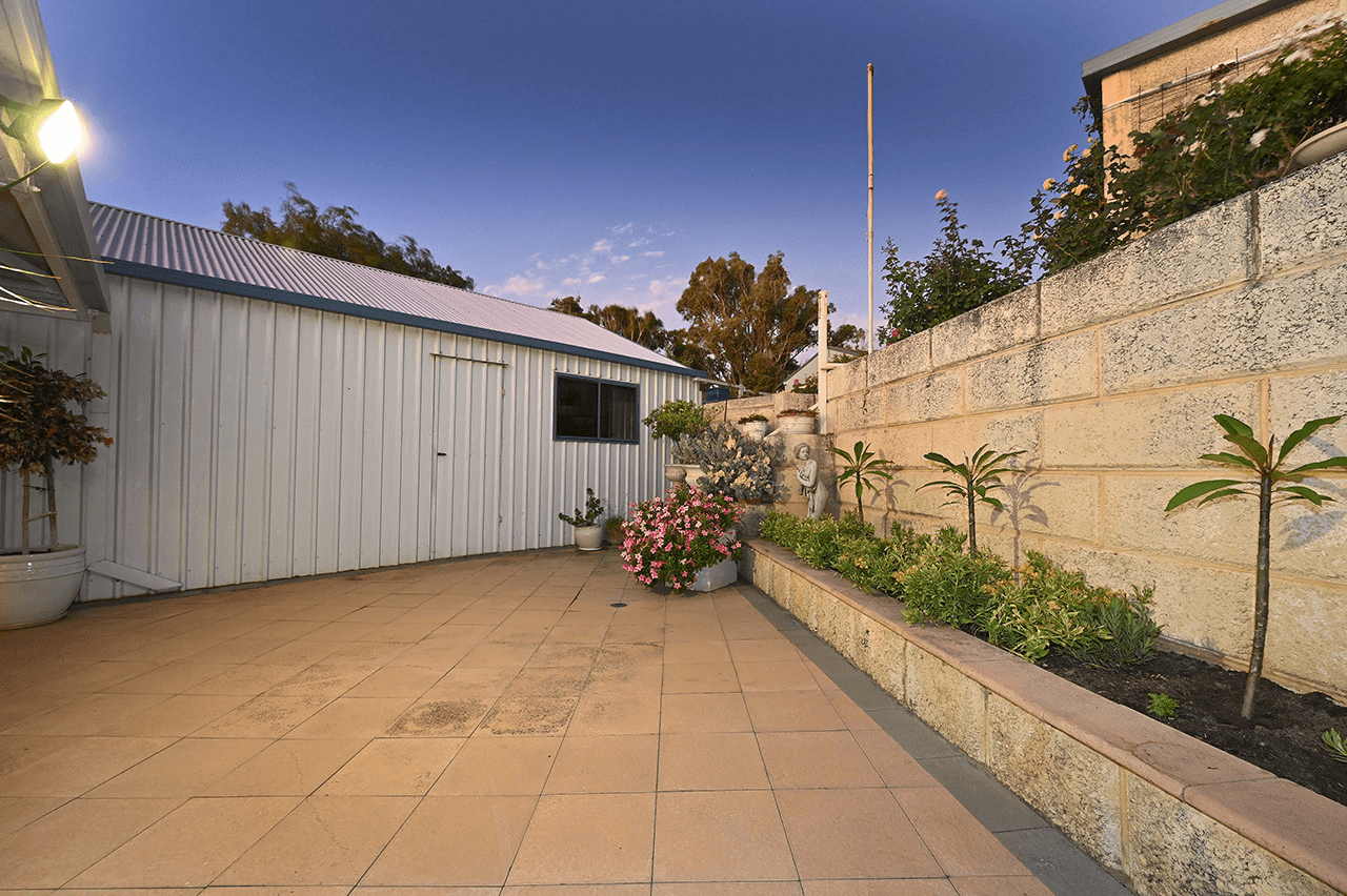 45 Mindarie Drive, Quinns Rocks, WA 6030