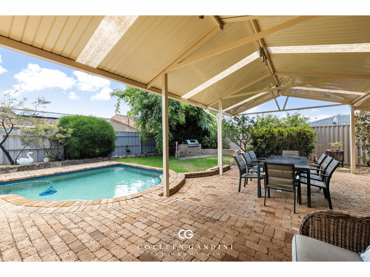 18 Ainsworth Loop, Booragoon, WA 6154