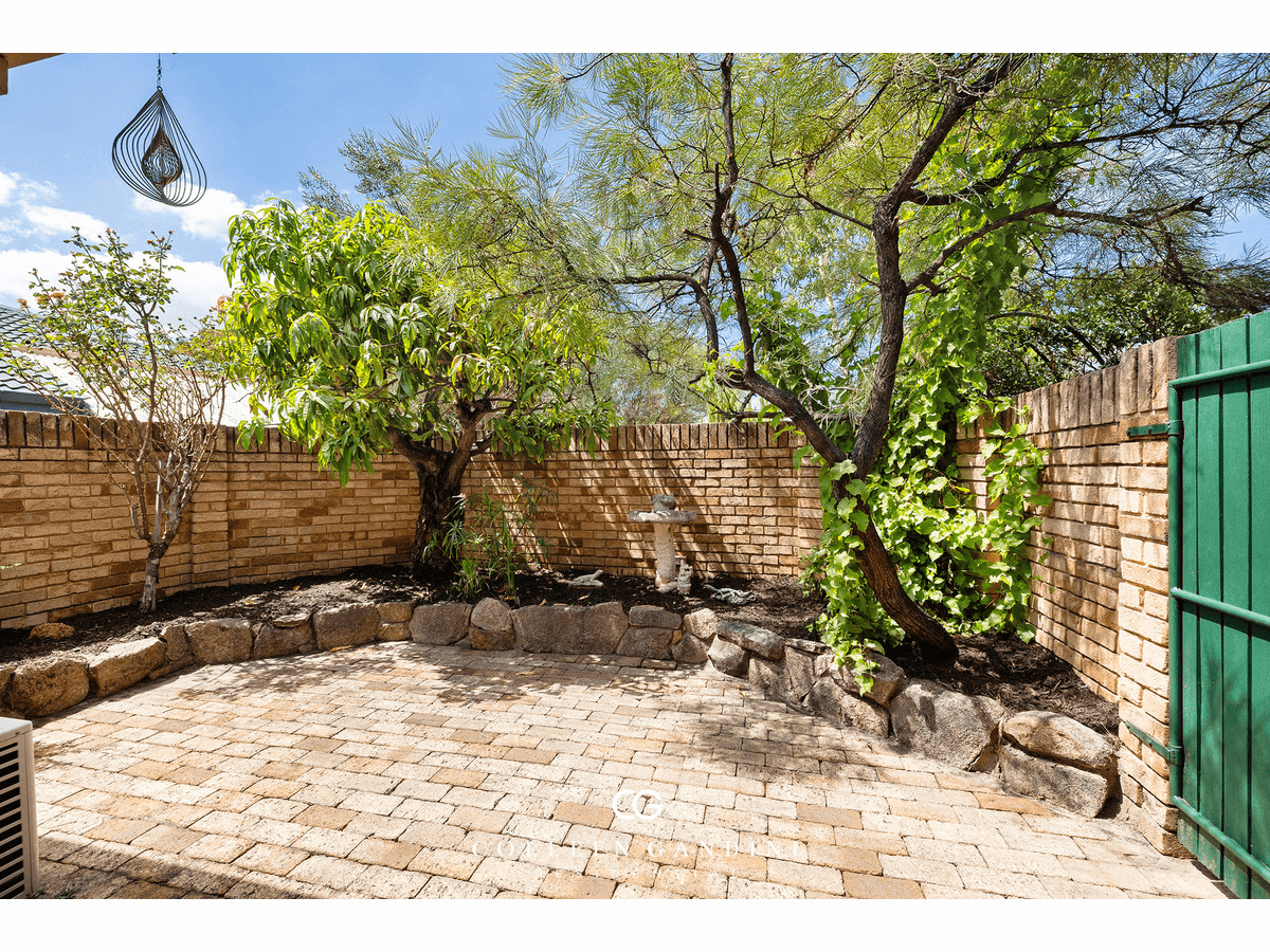 18 Ainsworth Loop, Booragoon, WA 6154