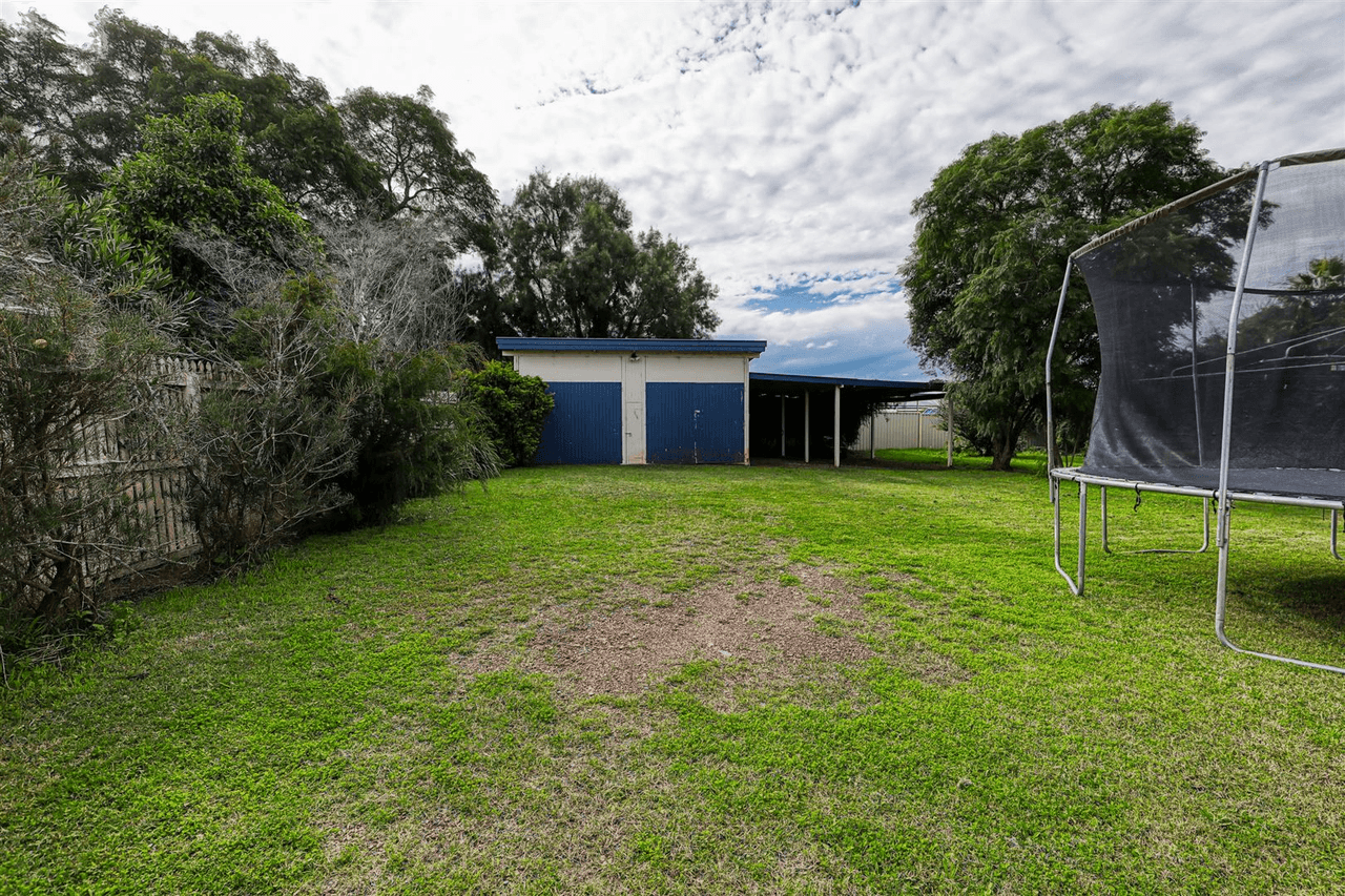 11 Weale Street, PITTSWORTH, QLD 4356