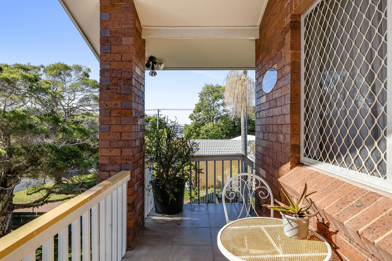 2/4 Clive Crescent, DARLING HEIGHTS, QLD 4350