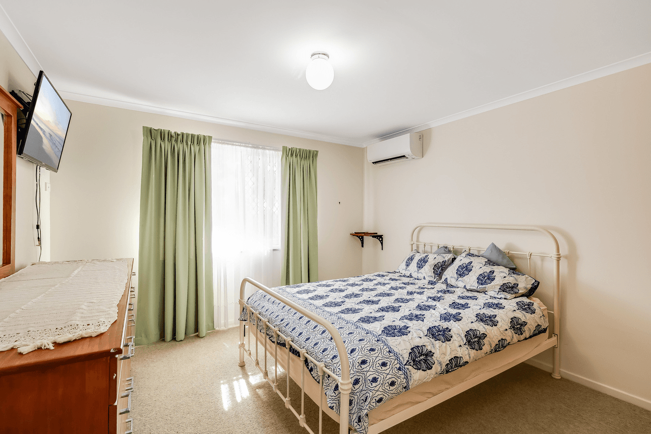 2/4 Clive Crescent, DARLING HEIGHTS, QLD 4350