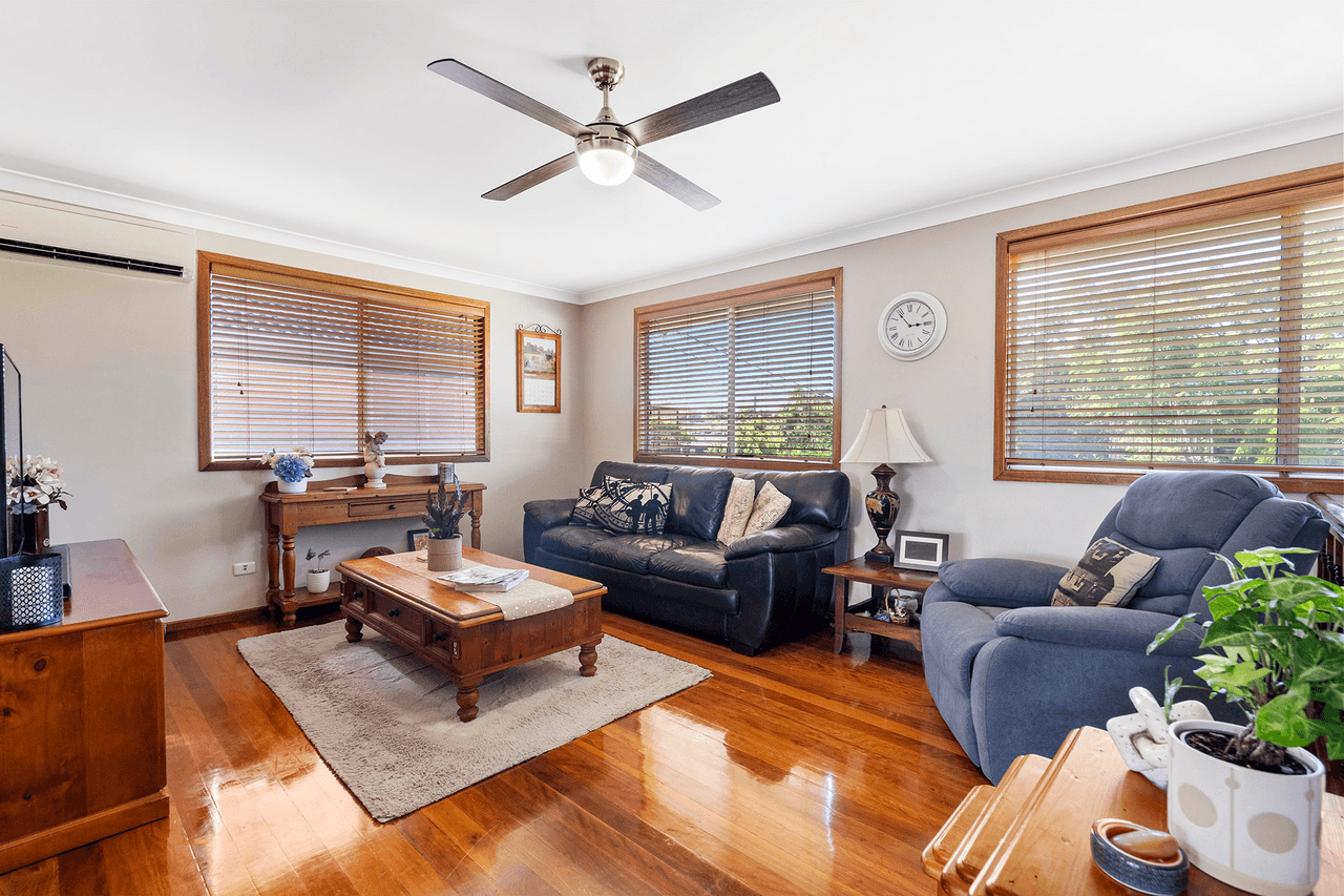 13 Cilla Court, ROCHEDALE SOUTH, QLD 4123