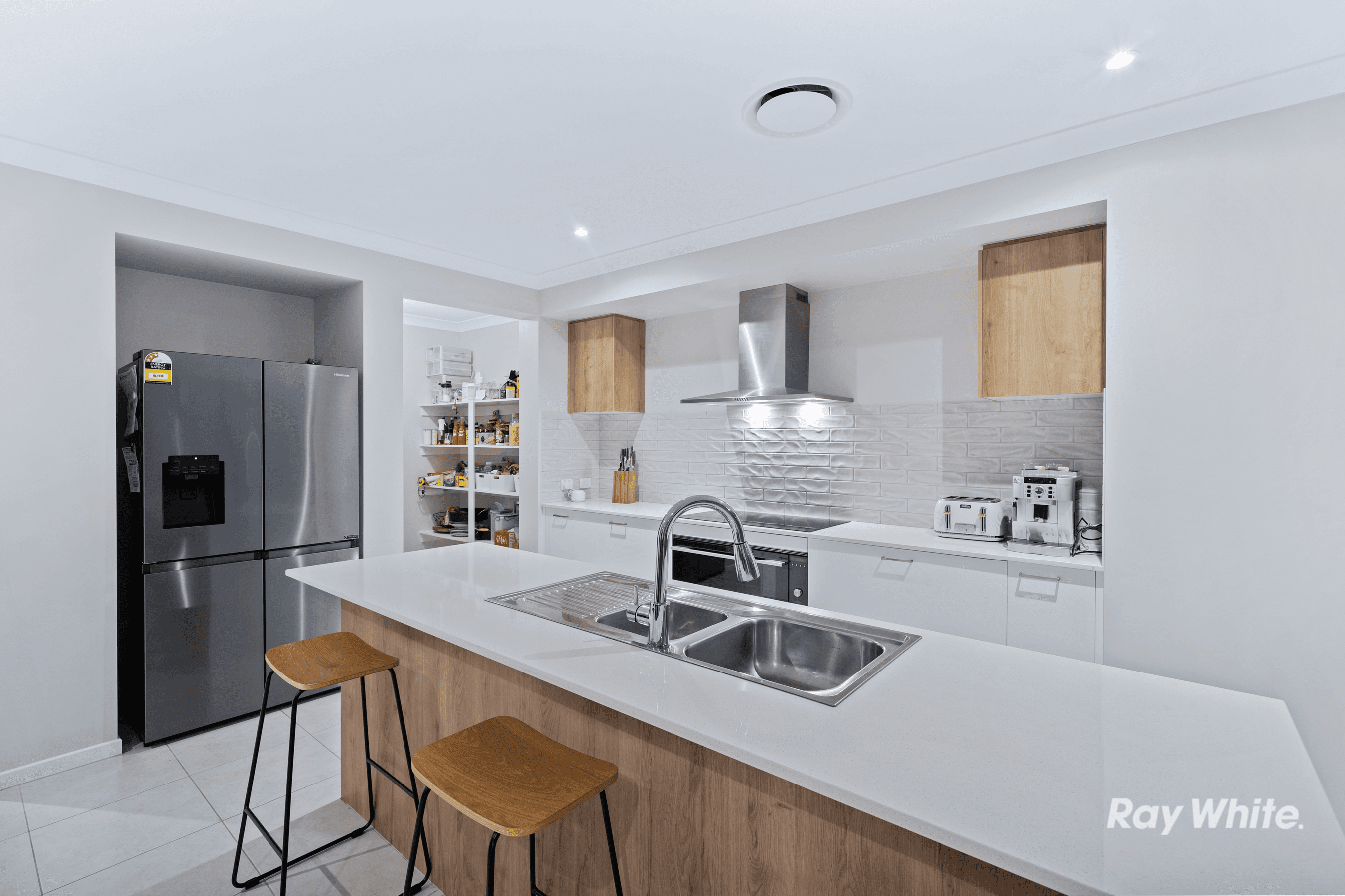 62 Coringley Road, GREENBANK, QLD 4124