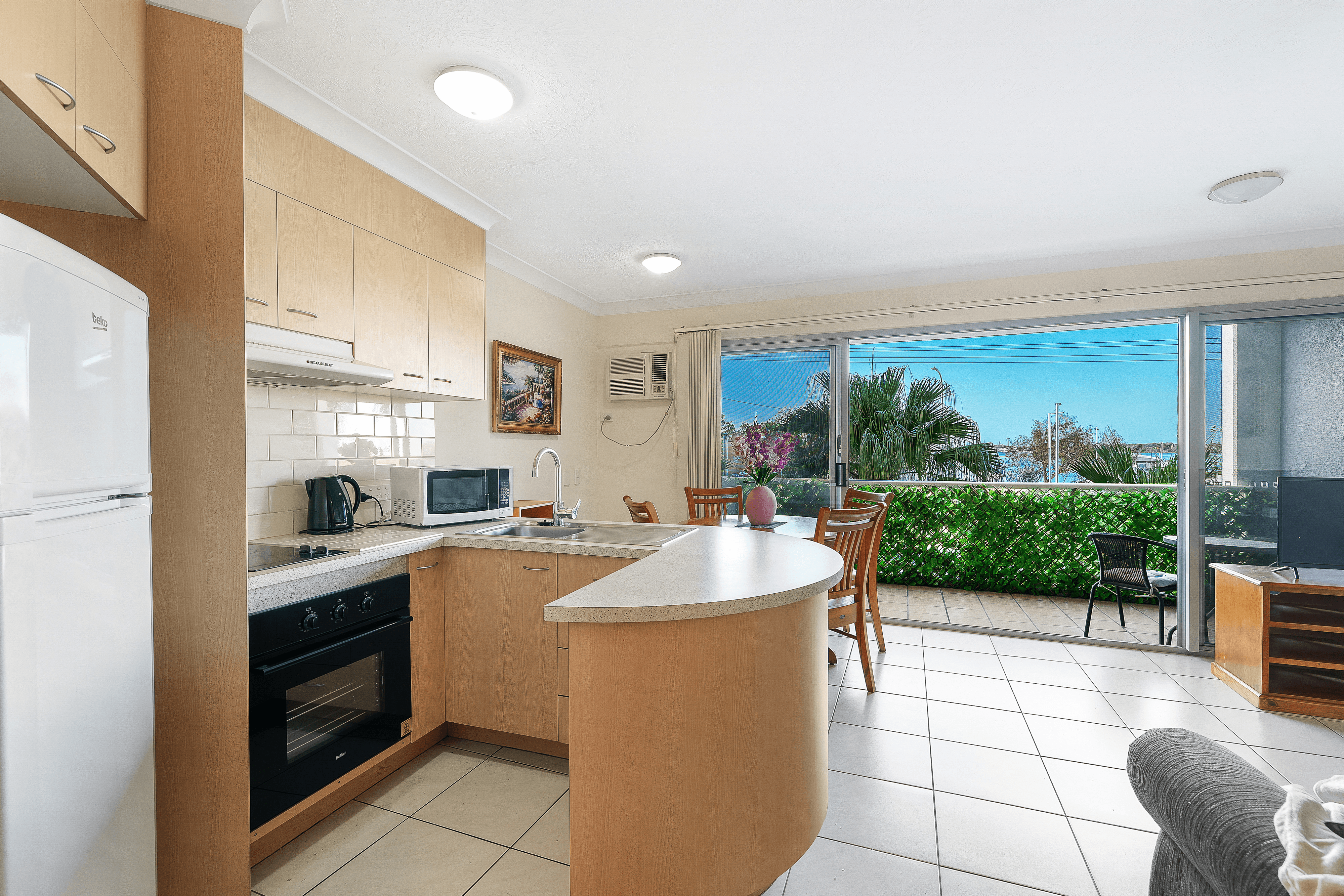 14 / 106-108 Marine Parade, SOUTHPORT, QLD 4215