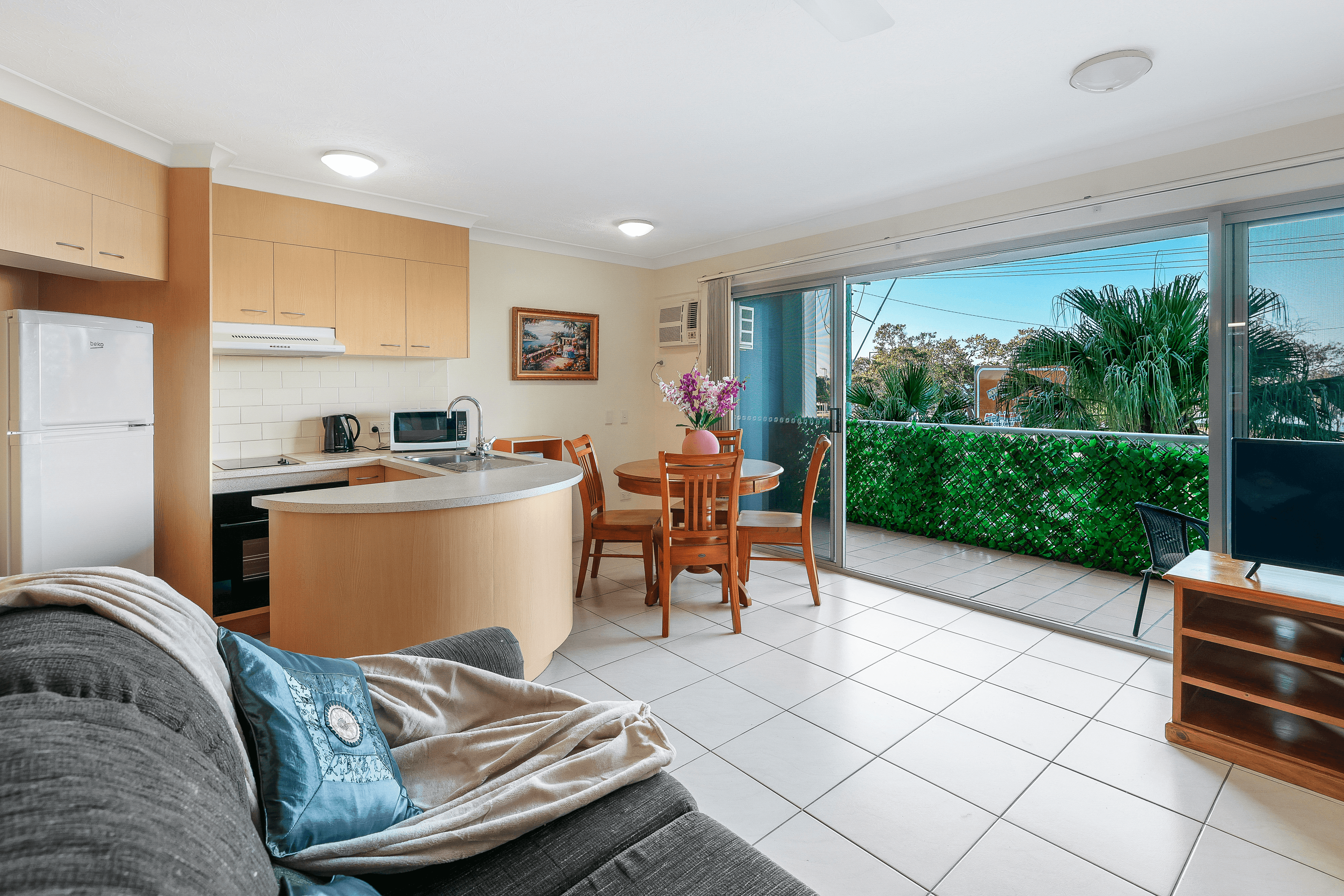 14 / 106-108 Marine Parade, SOUTHPORT, QLD 4215