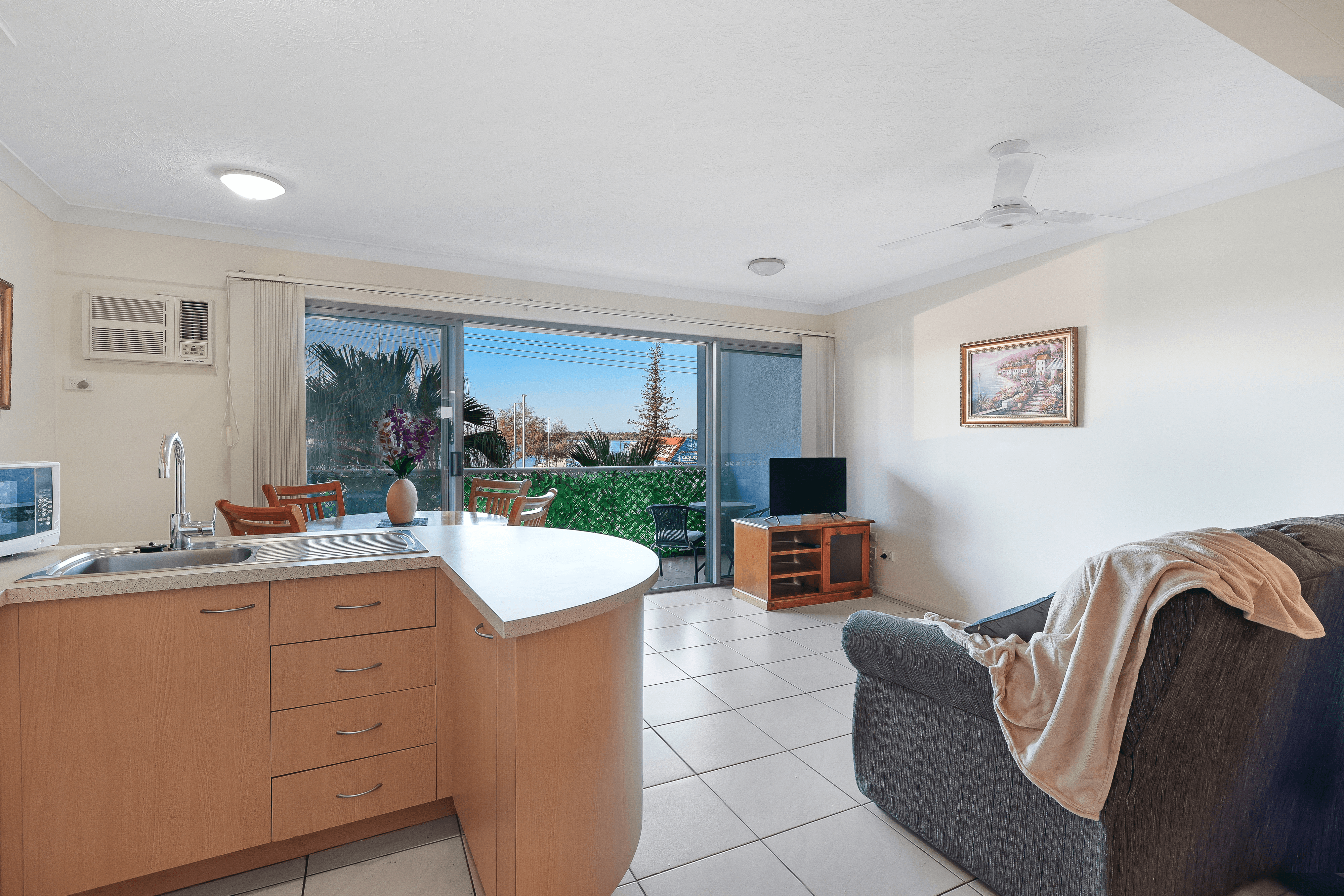 14 / 106-108 Marine Parade, SOUTHPORT, QLD 4215