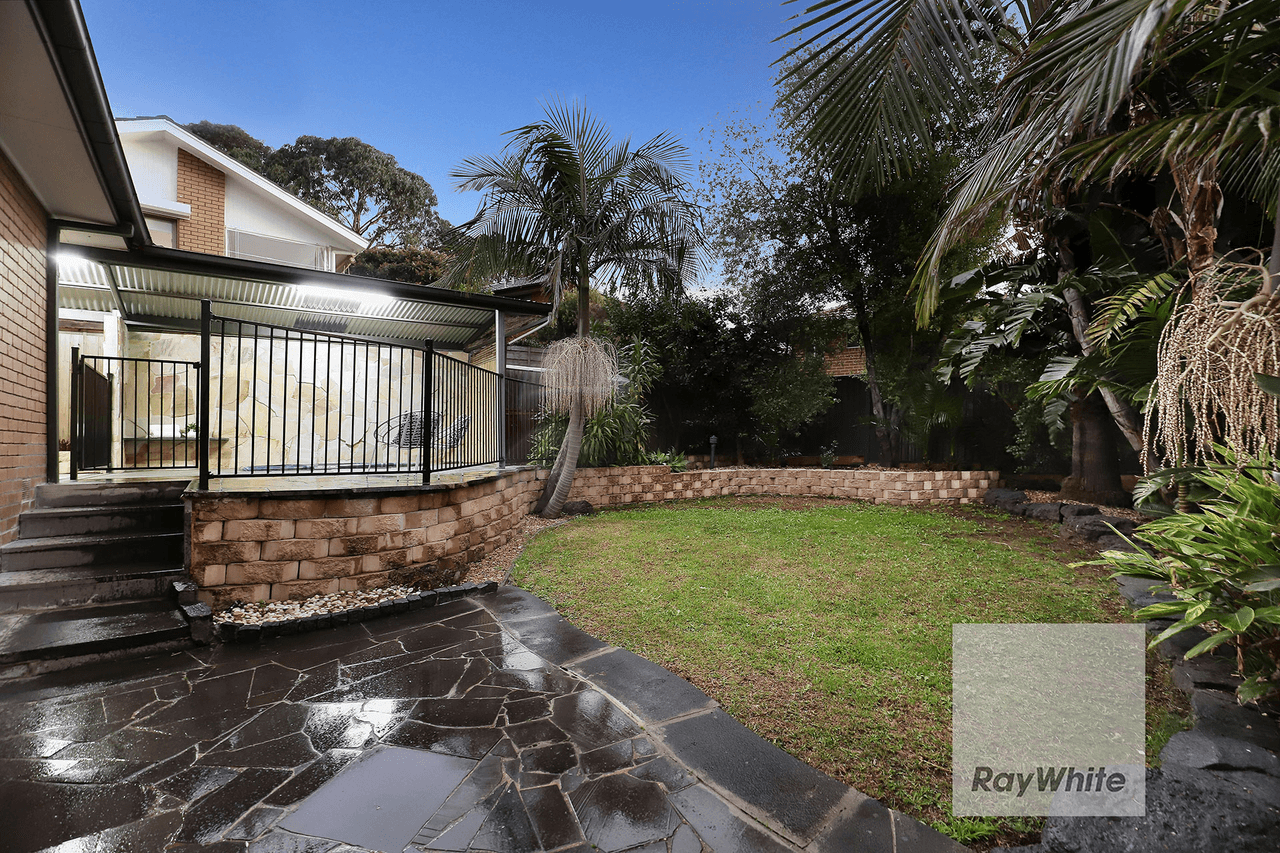 6 Keyes Place, GLADSTONE PARK, VIC 3043