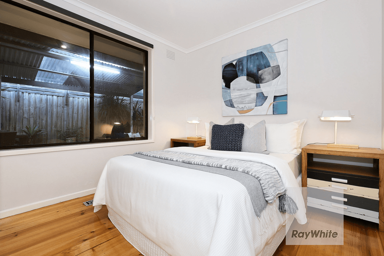 6 Keyes Place, GLADSTONE PARK, VIC 3043