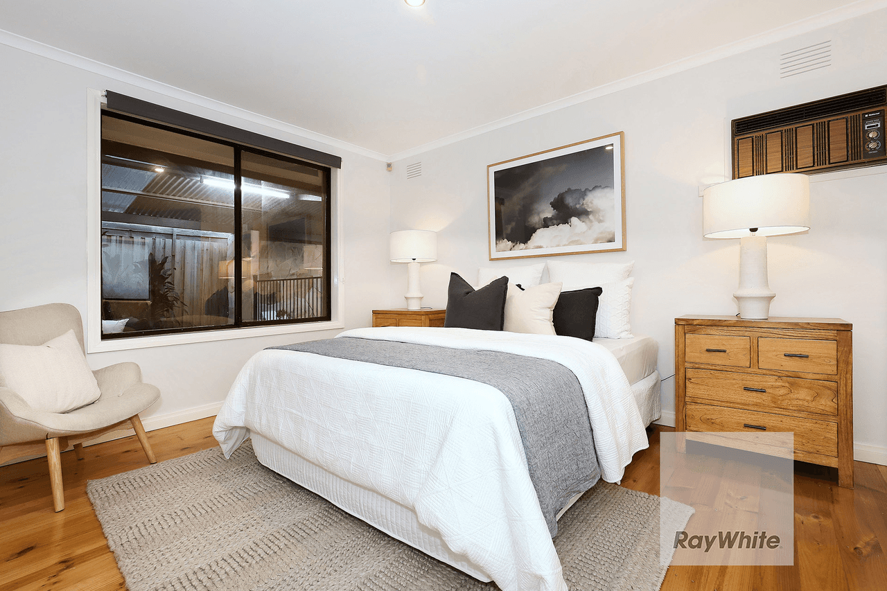 6 Keyes Place, GLADSTONE PARK, VIC 3043