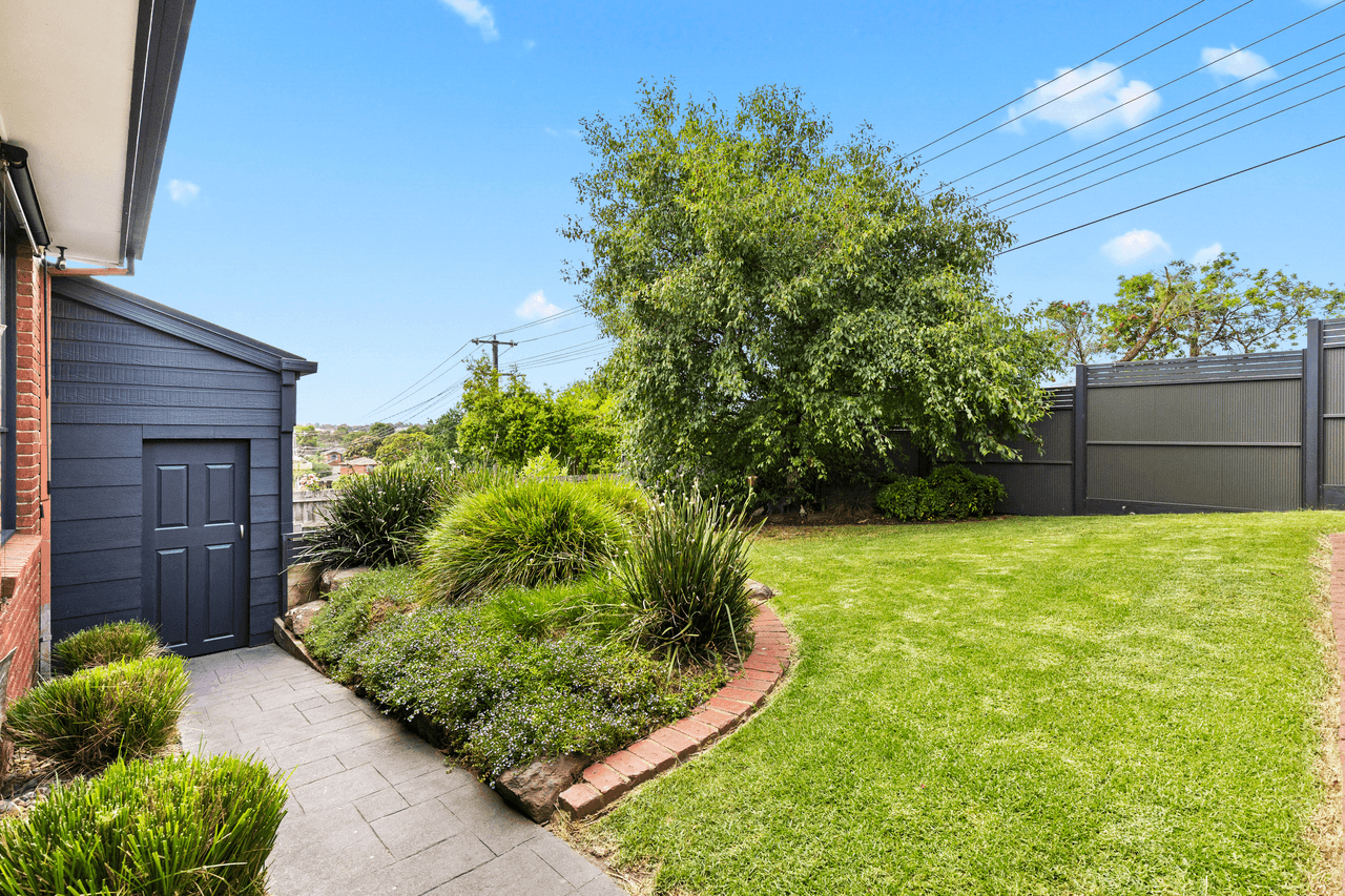 76 Blackwood Park Road, FERNTREE GULLY, VIC 3156