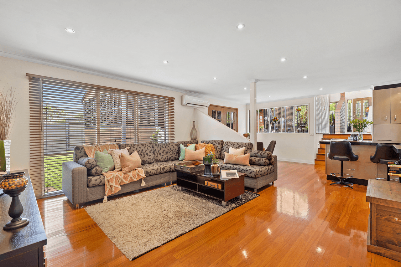 76 Blackwood Park Road, FERNTREE GULLY, VIC 3156