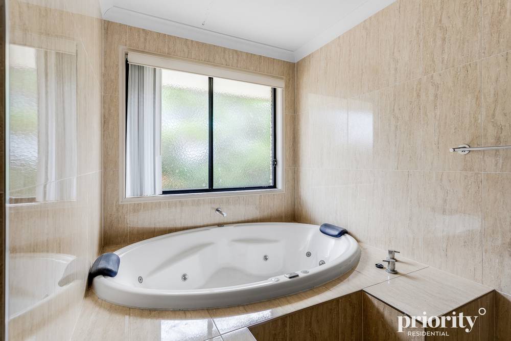 5-7 Allikea Place, D'AGUILAR, QLD 4514