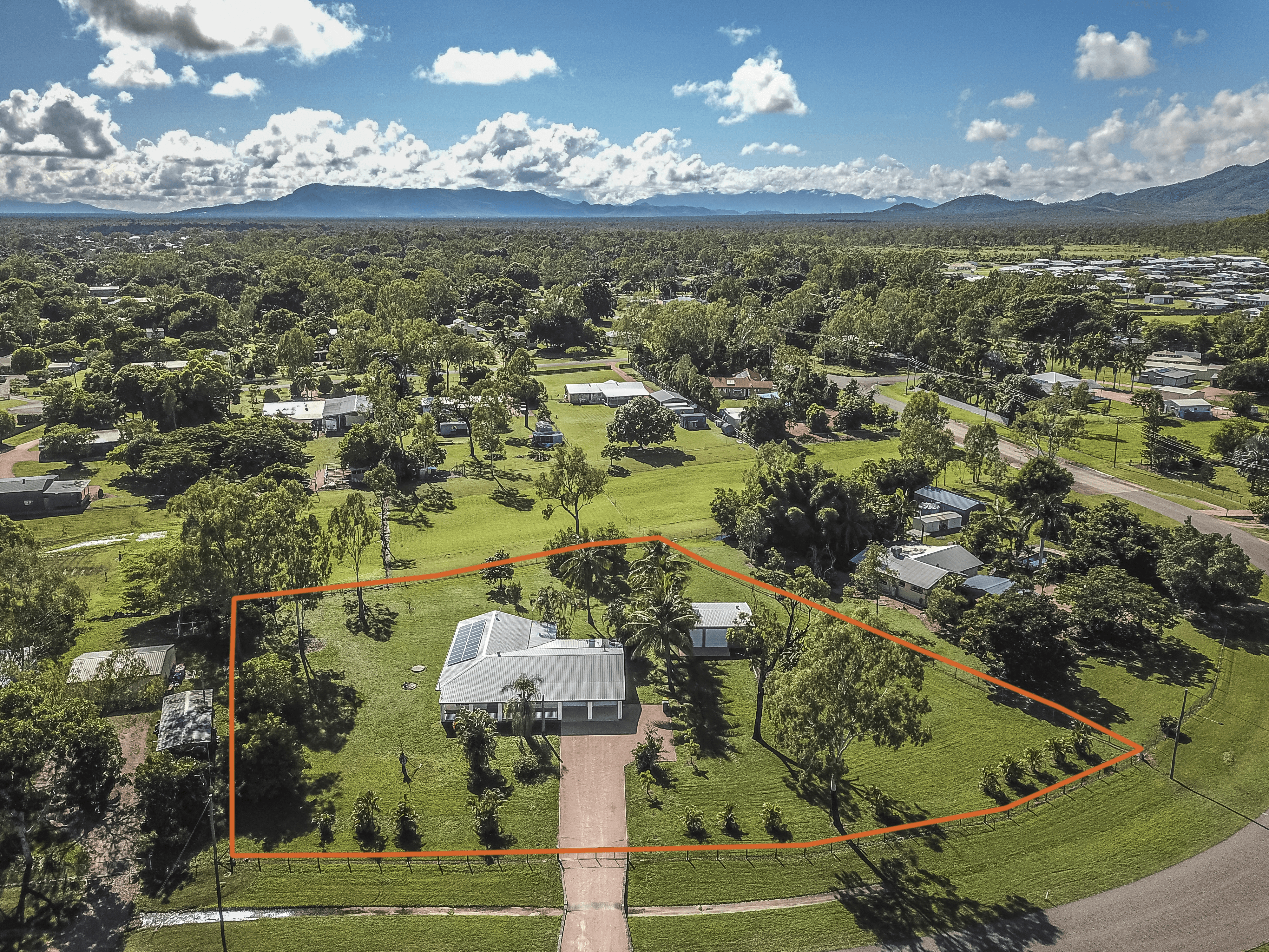 40 Grant Cres, Alice River, QLD 4817