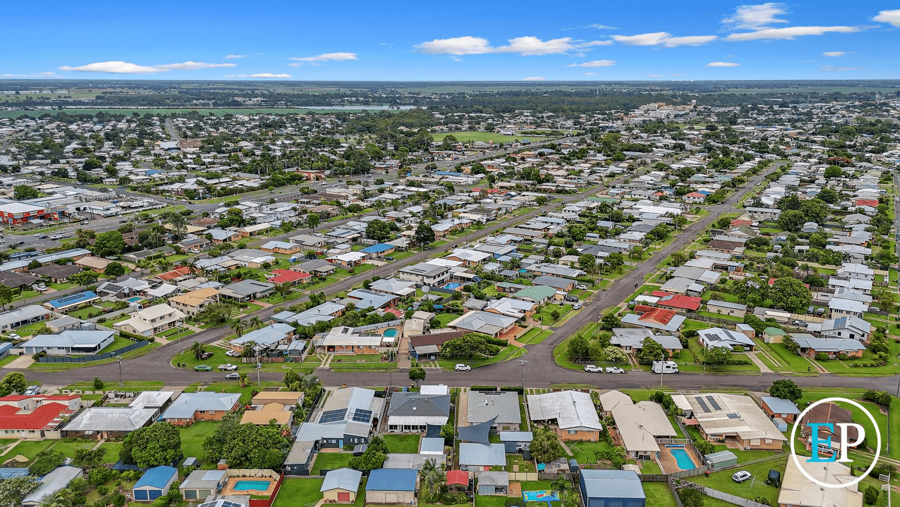 9 Richards Street, SVENSSON HEIGHTS, QLD 4670