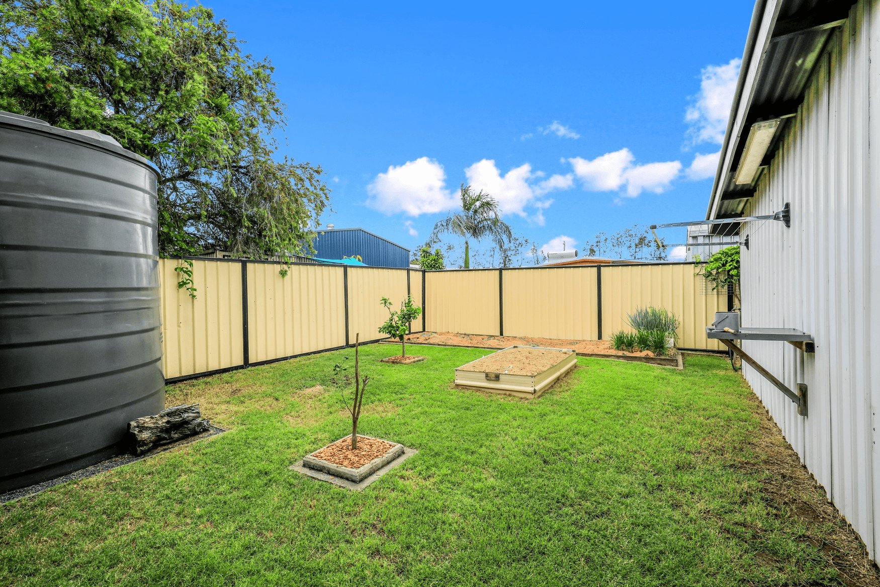 9 Richards Street, SVENSSON HEIGHTS, QLD 4670