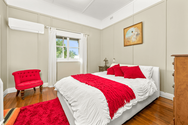 33 Moore Street, DUNGOG, NSW 2420