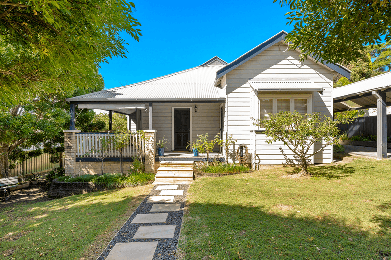 33 Moore Street, DUNGOG, NSW 2420