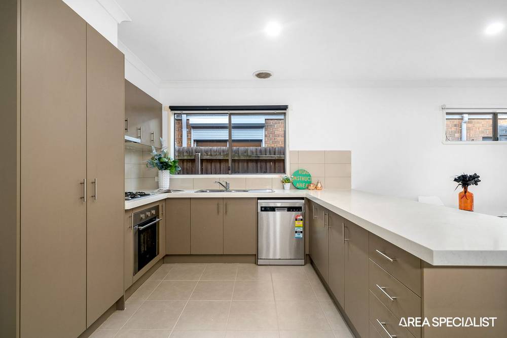 71 Tangemere Way, Cranbourne East, VIC 3977