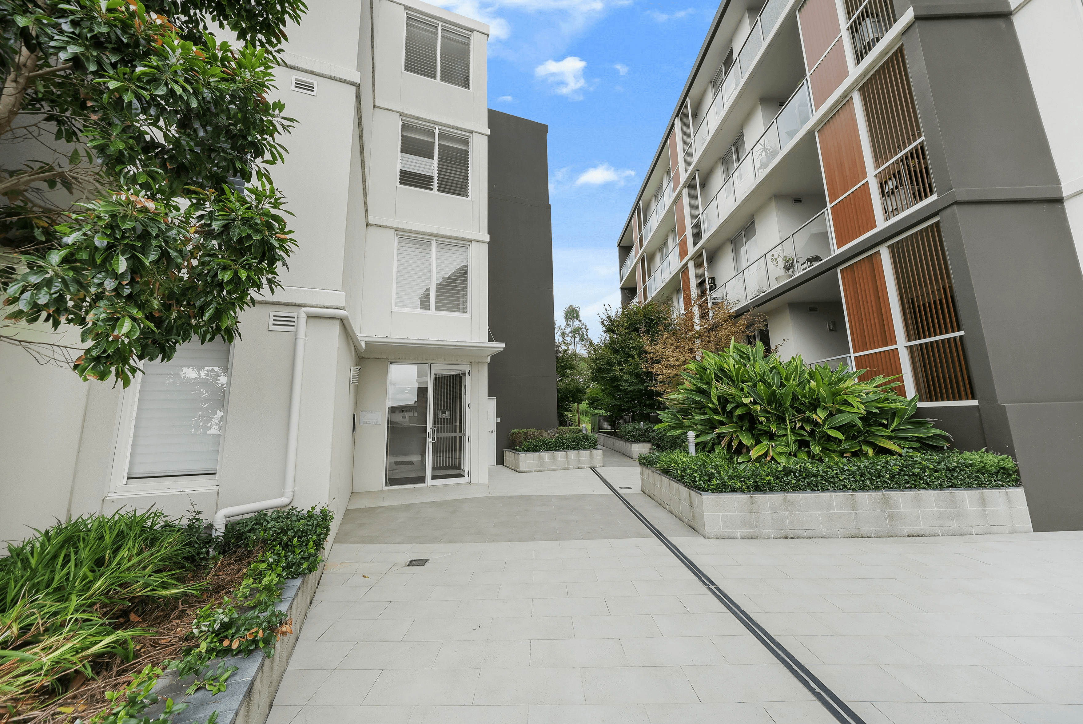 UNIT 209/2 Bellcast Road, Rouse Hill, NSW 2155