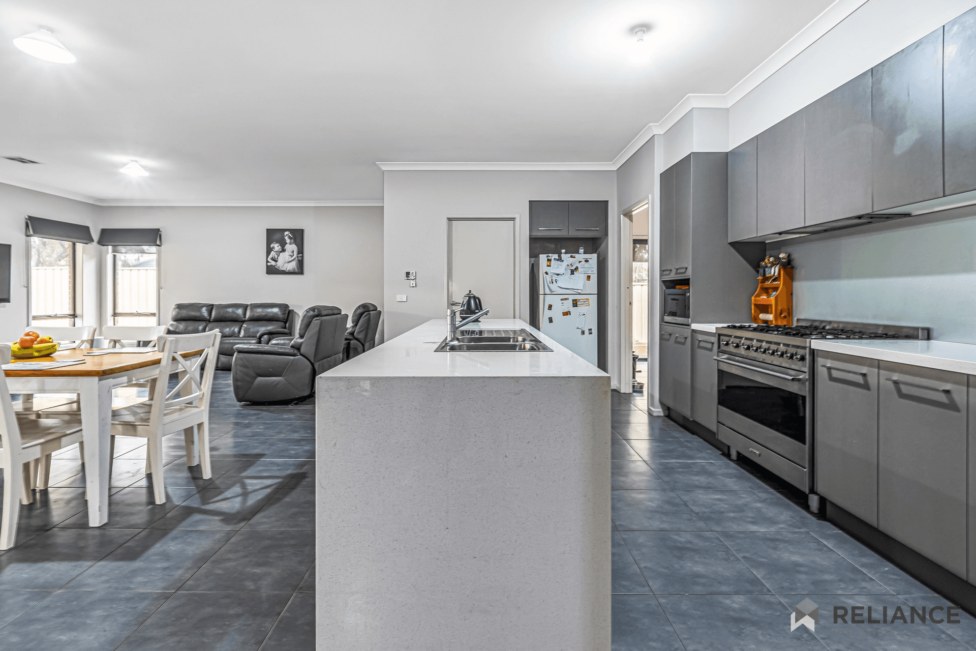 9 Micasa Place, Harkness, VIC 3337