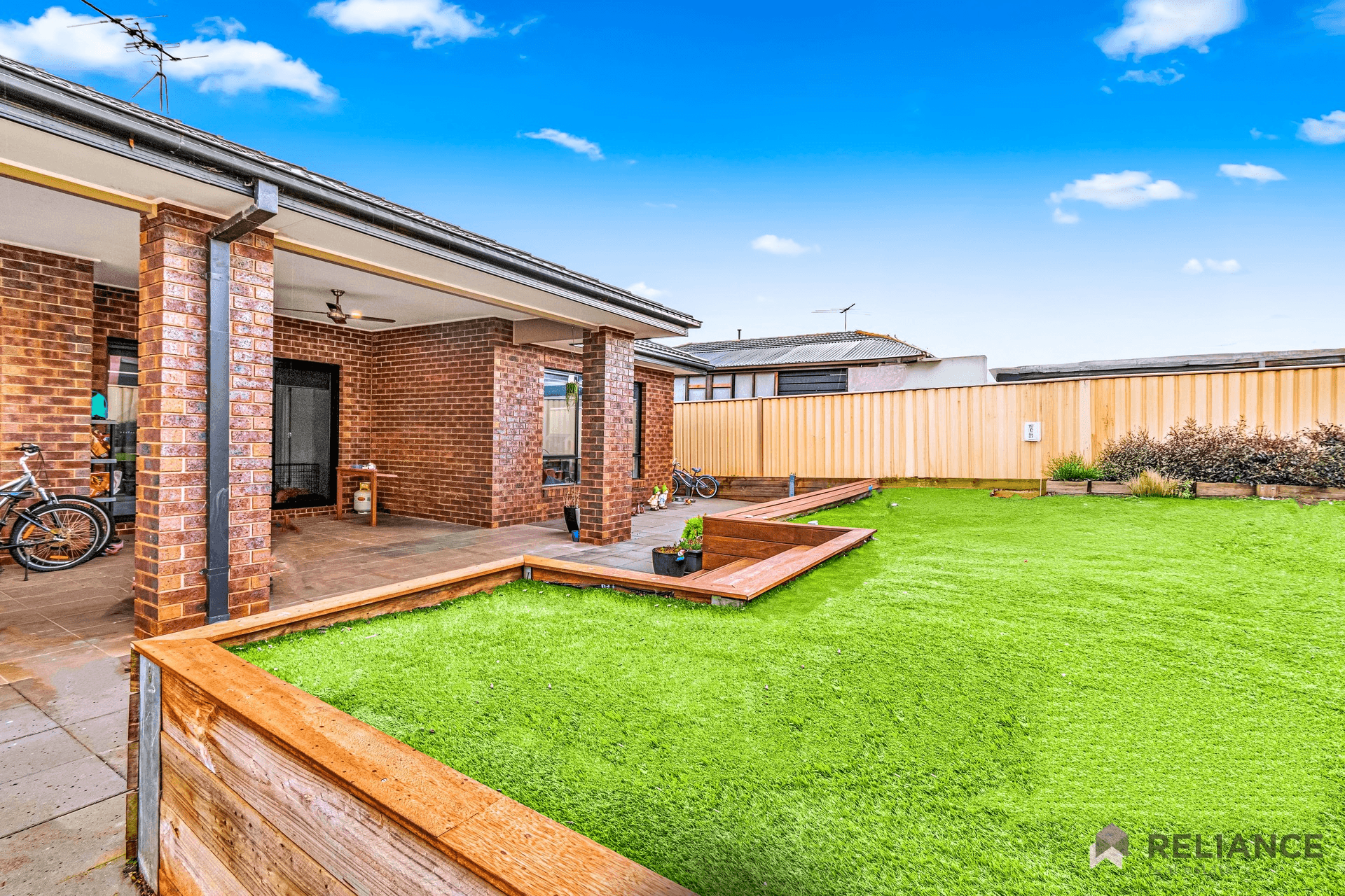 9 Micasa Place, Harkness, VIC 3337