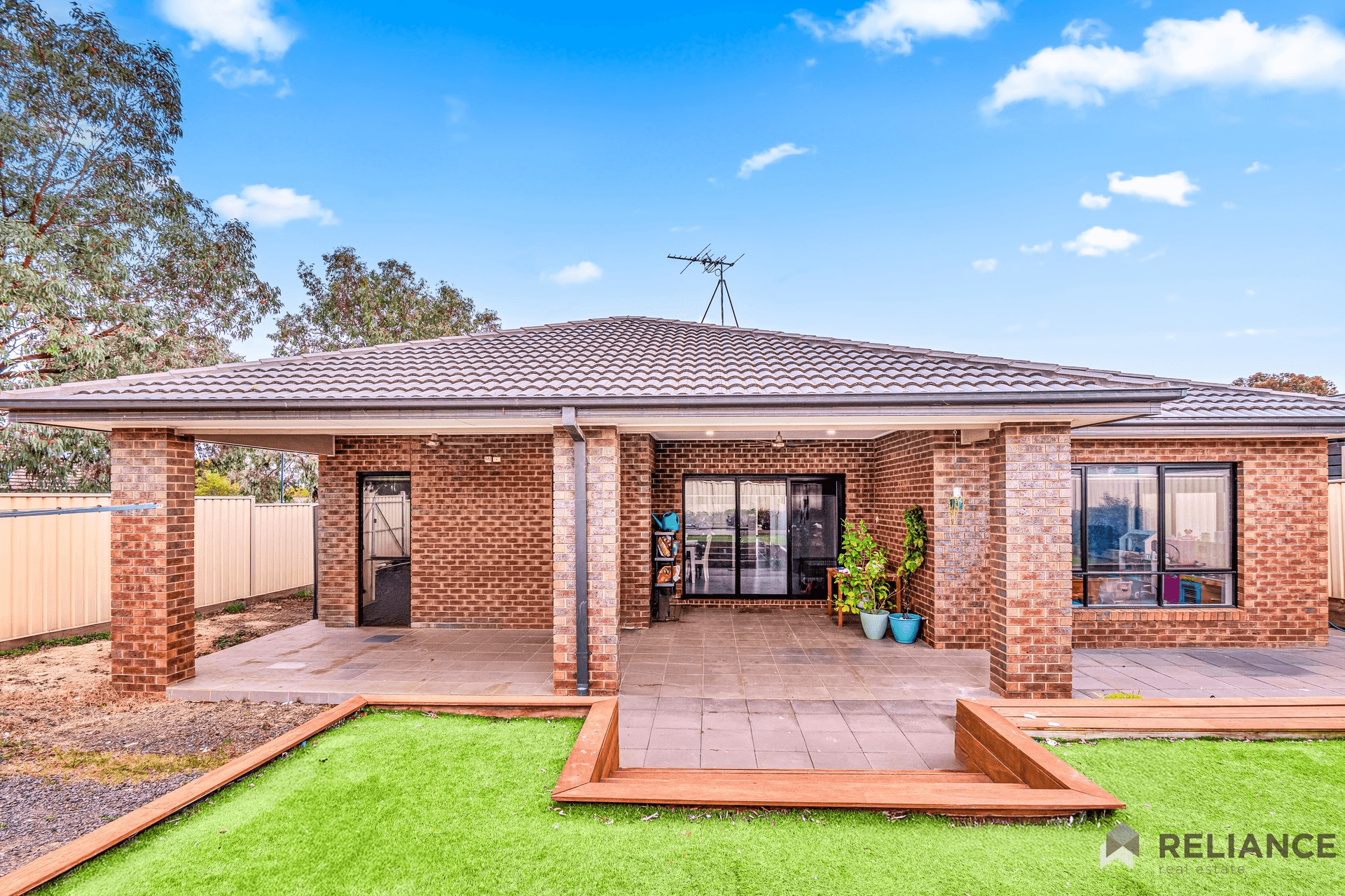 9 Micasa Place, Harkness, VIC 3337