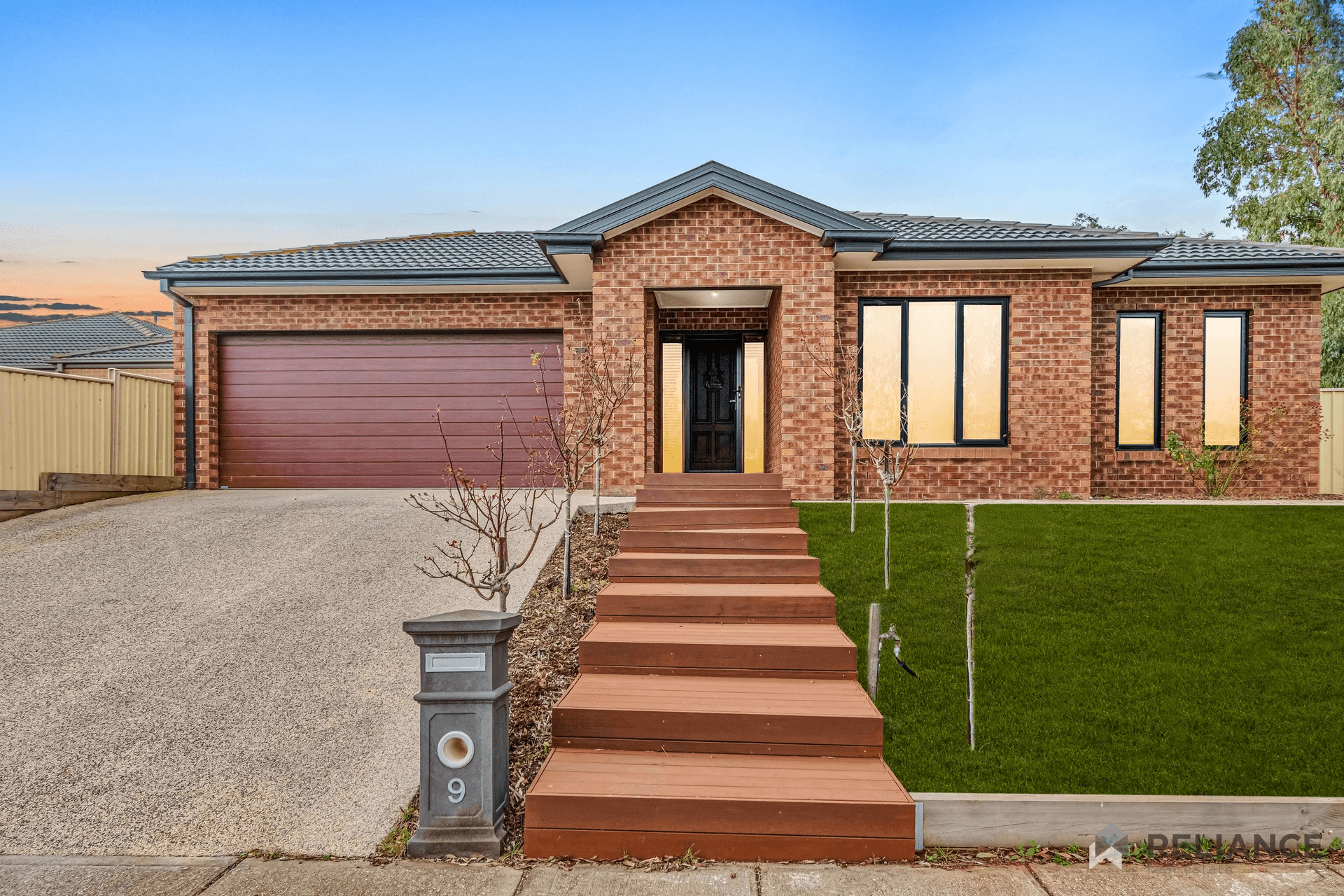 9 Micasa Place, Harkness, VIC 3337