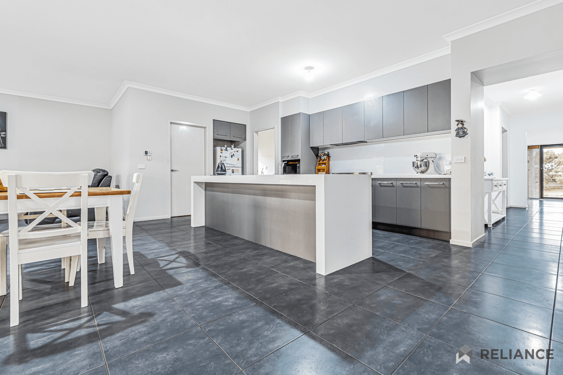 9 Micasa Place, Harkness, VIC 3337