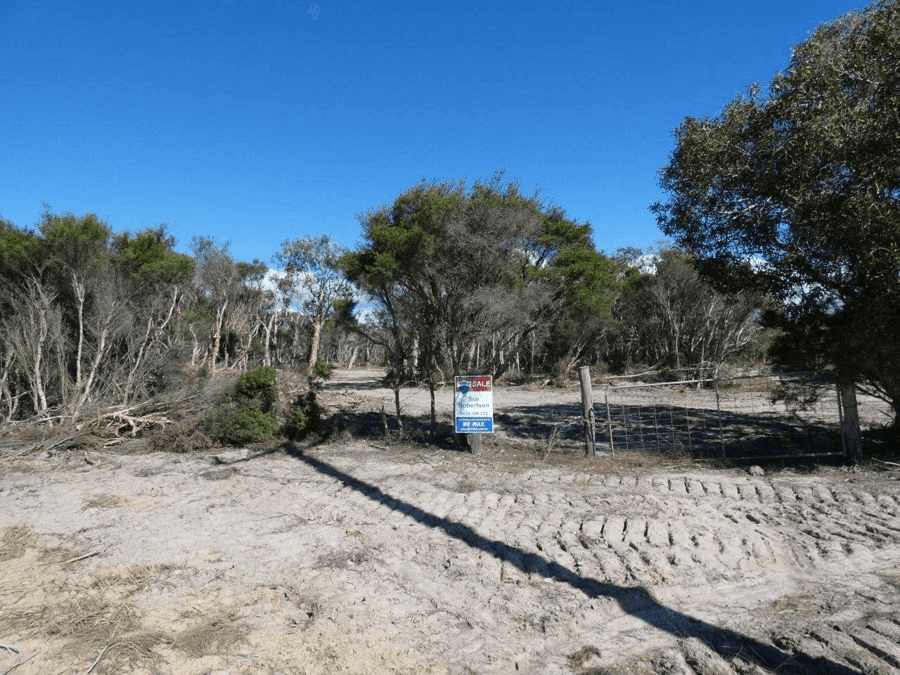 Lot 4  Fingerfield Road, RULES BEACH, QLD 4674