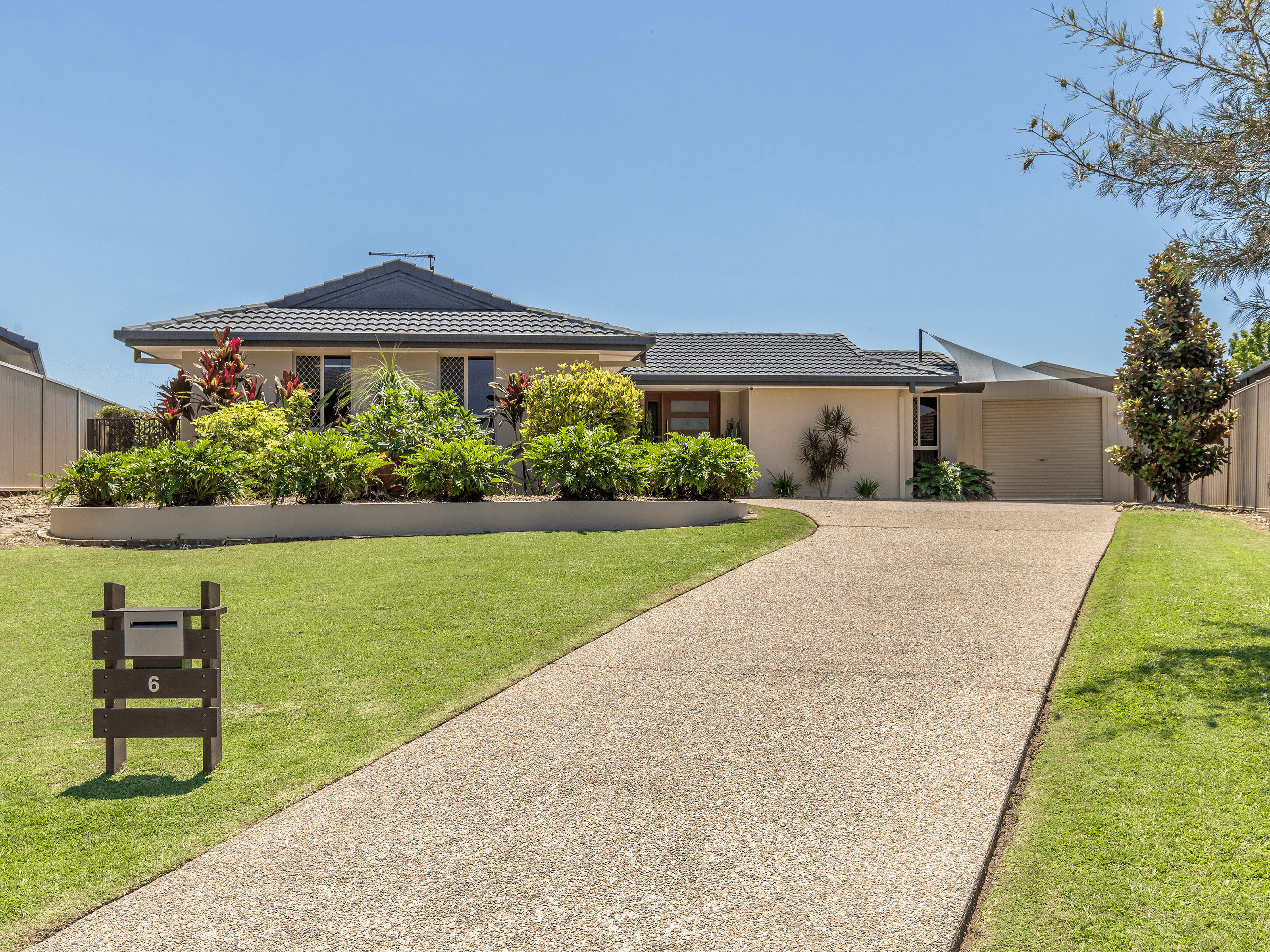 6 Staffa Close, MERRIMAC, QLD 4226