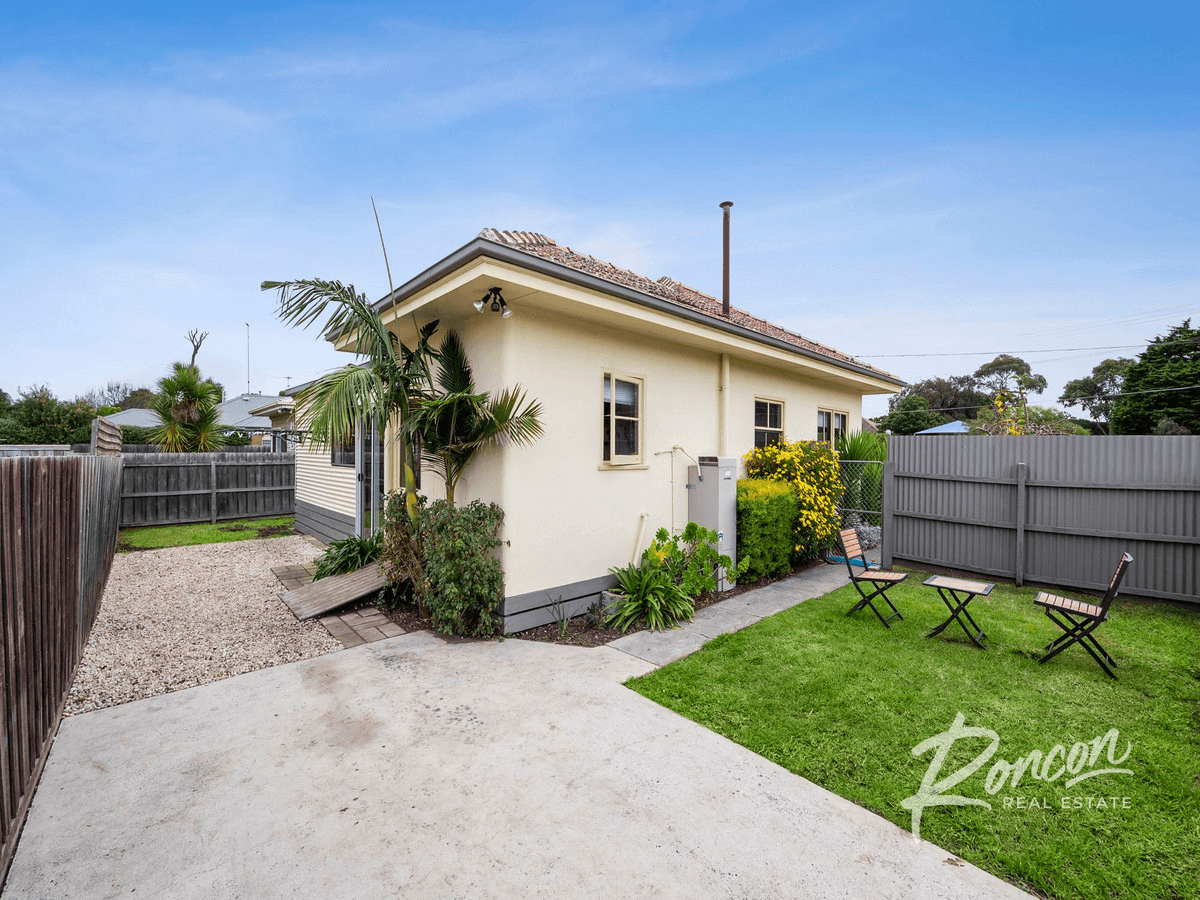 8 Tate Street, Thomson, VIC 3219