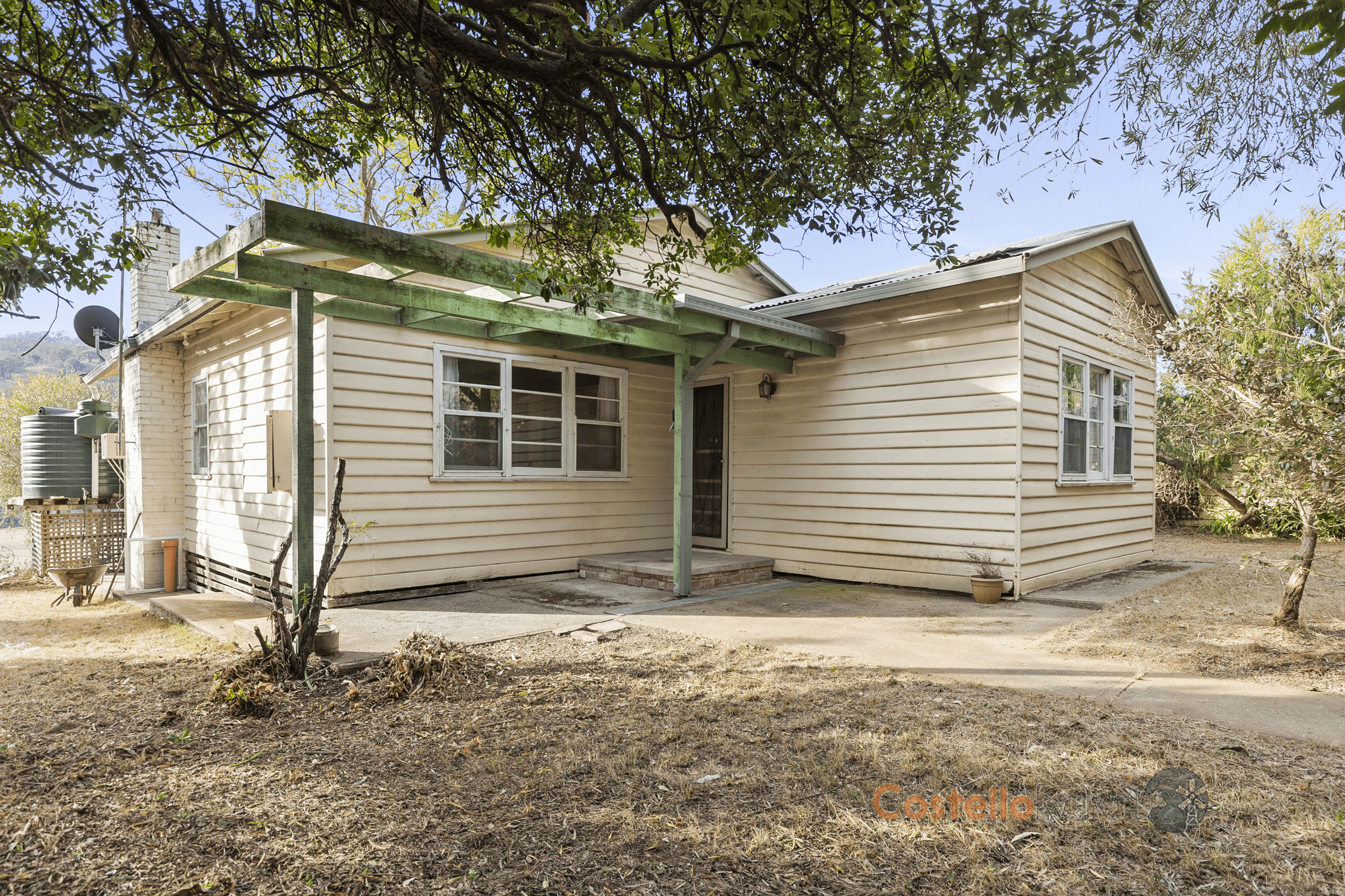 8243 Murray River Rd, Walwa, VIC 3709