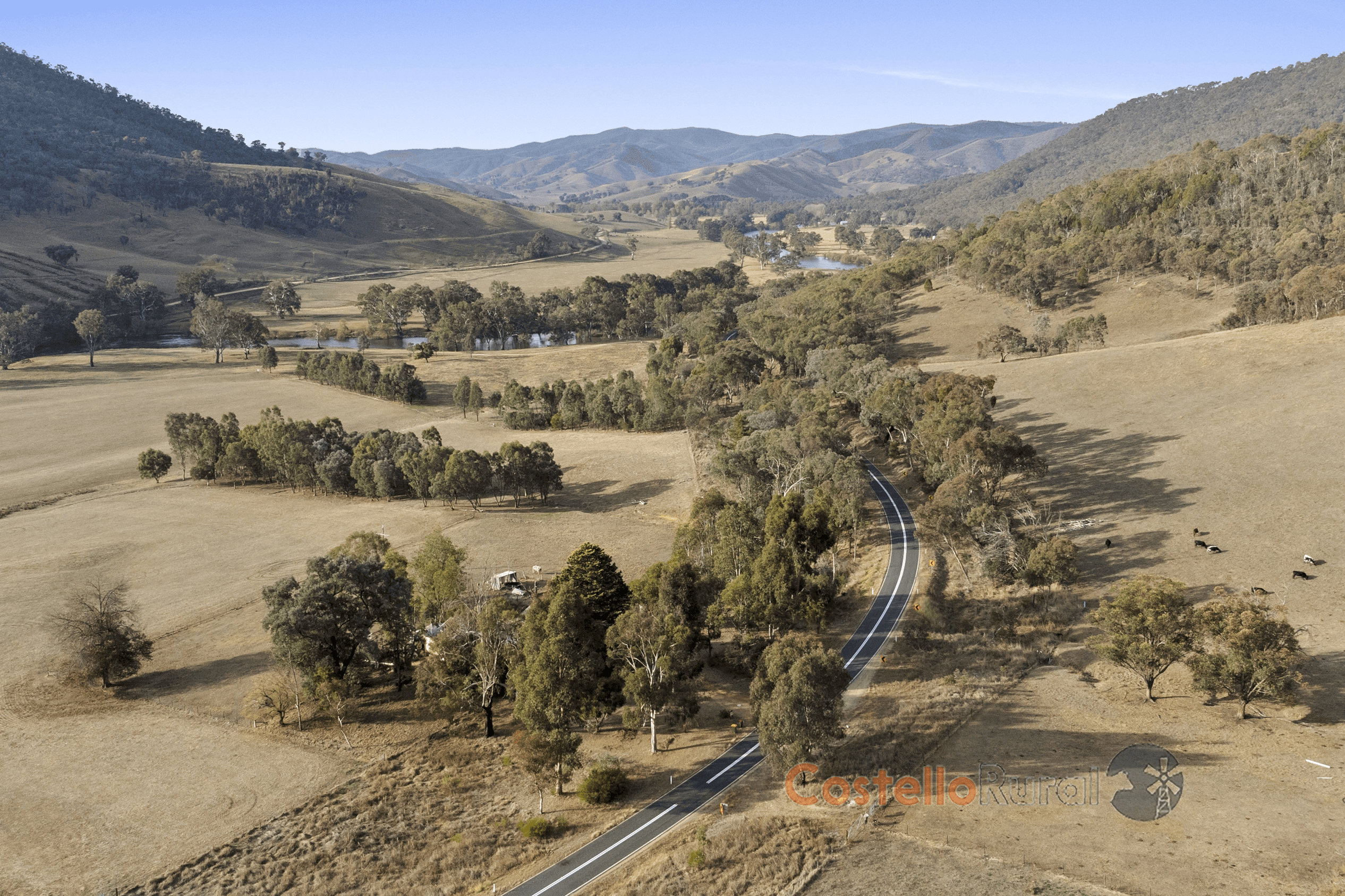 8243 Murray River Rd, Walwa, VIC 3709