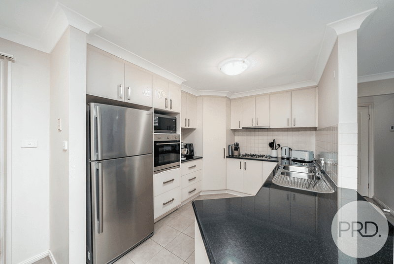 1 & 2/21 Budawang Place, TATTON, NSW 2650