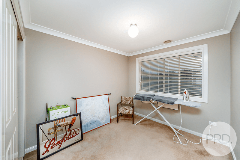 1 & 2/21 Budawang Place, TATTON, NSW 2650