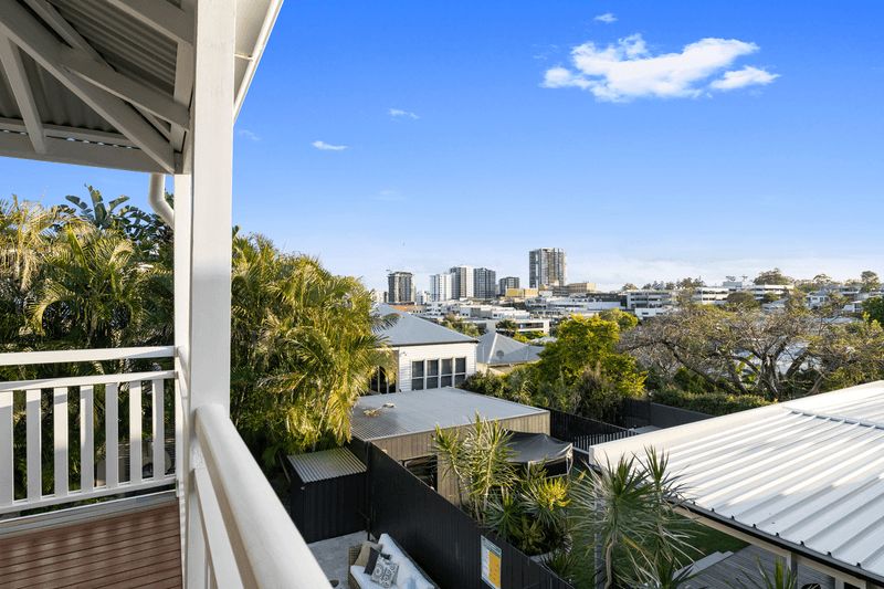 8 Hall Street, PADDINGTON, QLD 4064