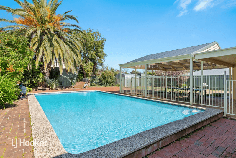 6 Summit Street, Surrey Downs, SA 5126