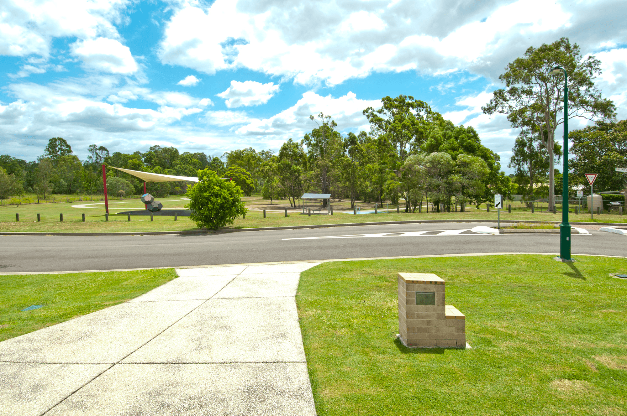 2 Sunflower Street, WATERFORD WEST, QLD 4133