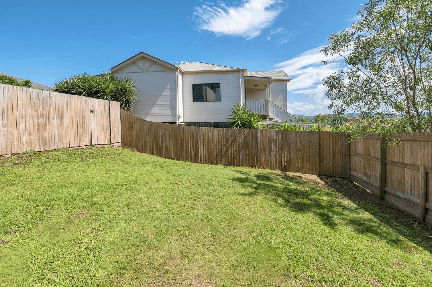 1/2 Emily Street, ORMEAU, QLD 4208