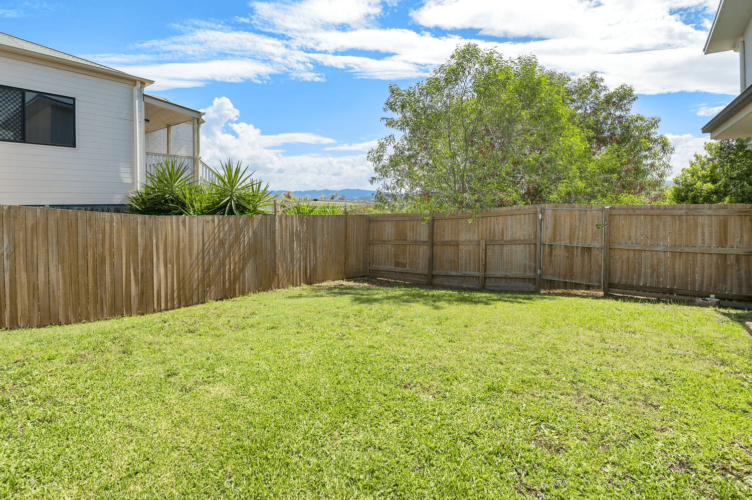 1/2 Emily Street, ORMEAU, QLD 4208