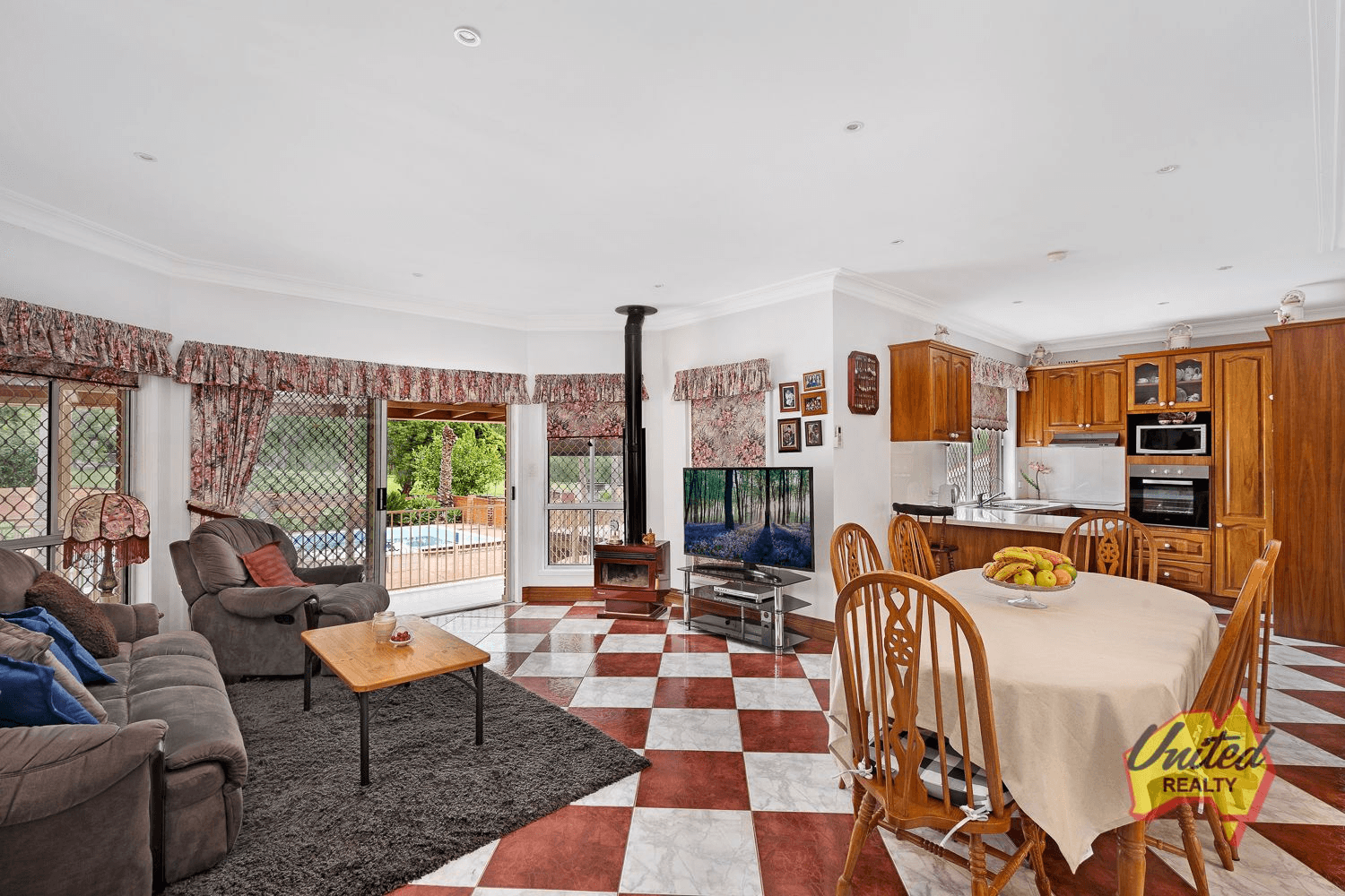 136 Rossmore Crescent, Rossmore, NSW 2557