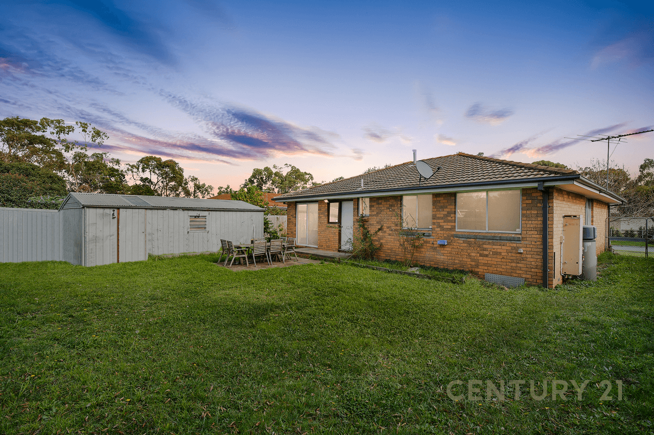 4 Manning Close, Hampton Park, VIC 3976