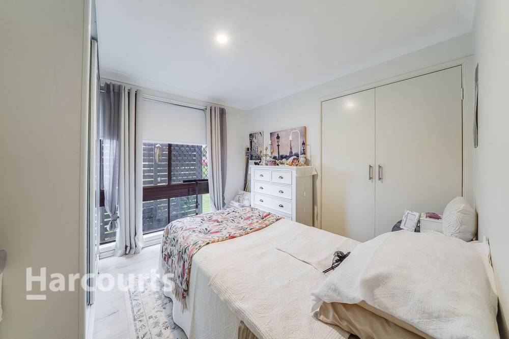 1/2  Falstaff Place, Rosemeadow, NSW 2560