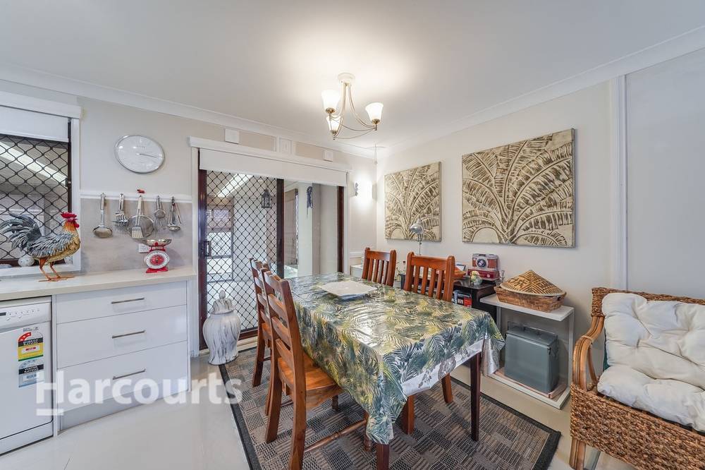 1/2  Falstaff Place, Rosemeadow, NSW 2560