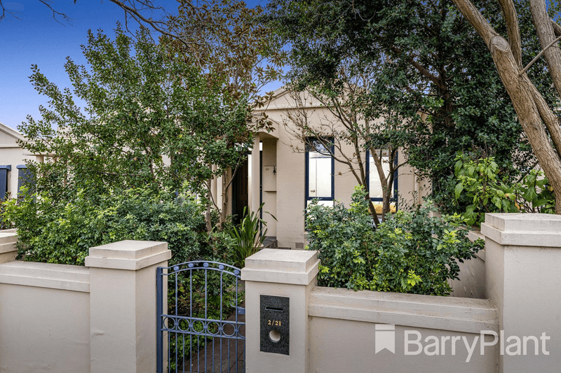 2/21 Stinton Avenue, Newtown, VIC 3220