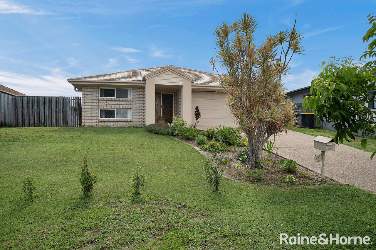 12 Crestview Crescent, BUCASIA, QLD 4750