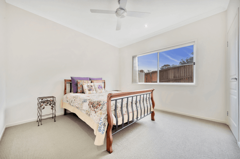 18 John Markwell Parade, DAISY HILL, QLD 4127