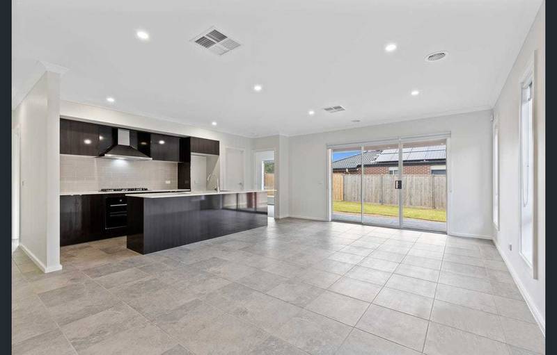 39 Wiltshire Boulevard, Thornhill Park, VIC 3335