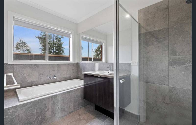 39 Wiltshire Boulevard, Thornhill Park, VIC 3335